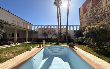 Property slide 42