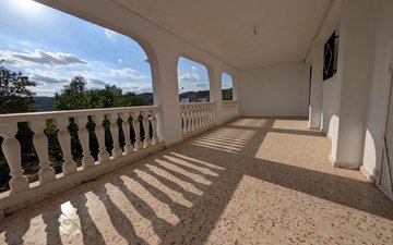 Property slide 48