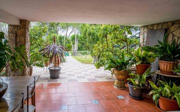 Property slide 21