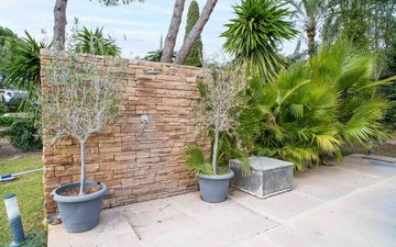 Property slide 20