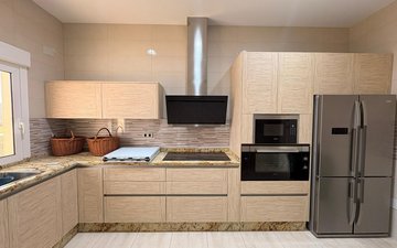 Property slide 21