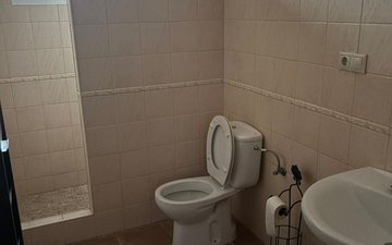 Property slide 25