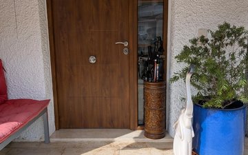 Property slide 16