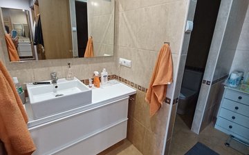 Property slide 40