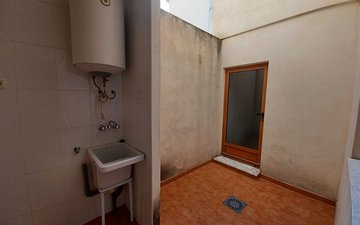 Property slide 31
