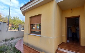 Property slide 10