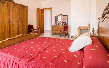 Property slide 17