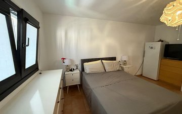Property slide 31
