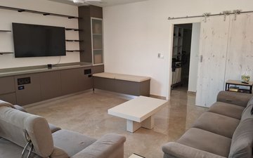 Property slide 31