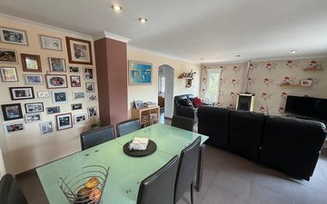 Property slide 32