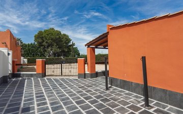 Property slide 18