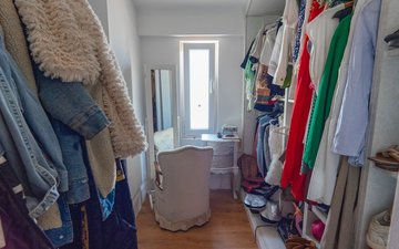 Property slide 48