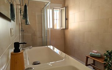 Property slide 16