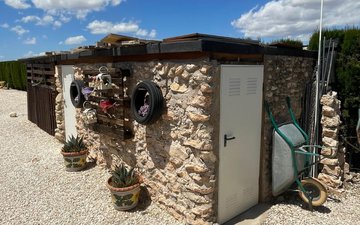 Property slide 32