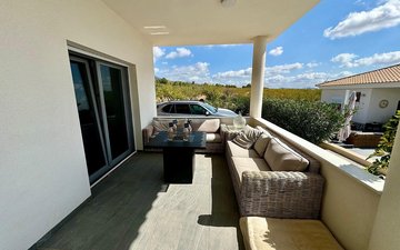Property slide 25