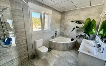 Property slide 39