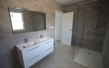 Property slide 18
