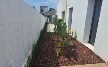 Property slide 24