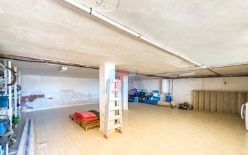 Property slide 49