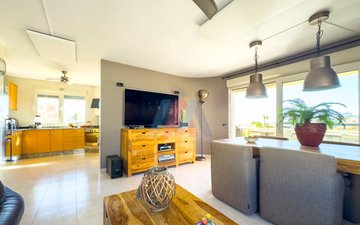 Property slide 24