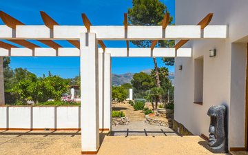 Property slide 18