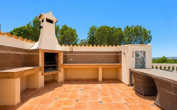 Property slide 17