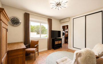 Property slide 34