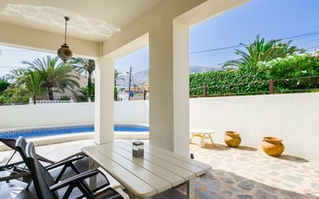 Property slide 15