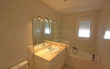 Property slide 10