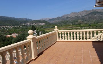 Property slide 22