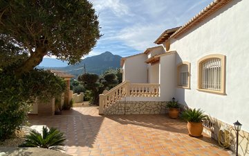 Property slide 44