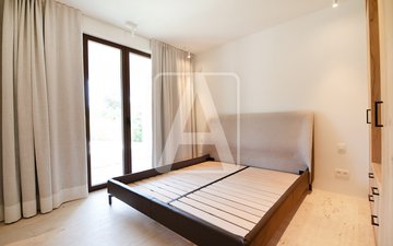 Property slide 35
