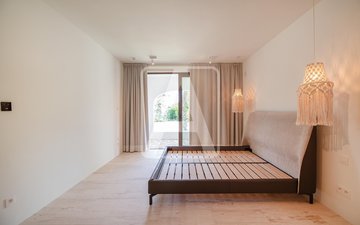 Property slide 43