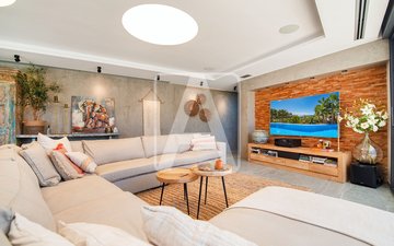 Property slide 22