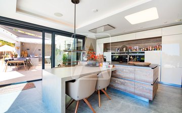 Property slide 35