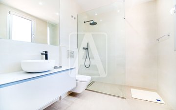 Property slide 39