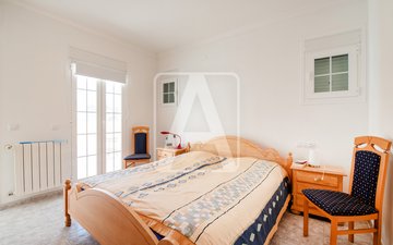 Property slide 43
