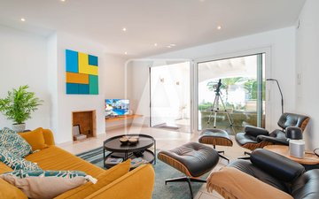 Property slide 18