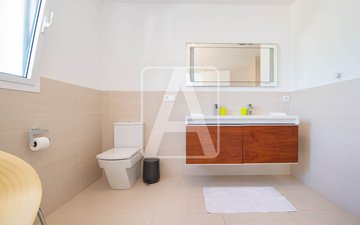 Property slide 40