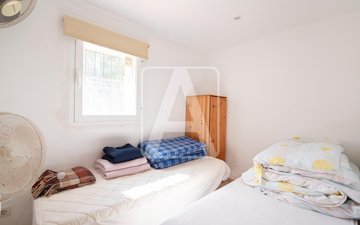 Property slide 20