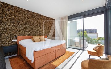 Property slide 21
