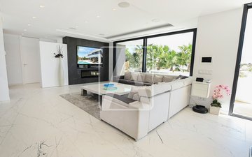 Property slide 14