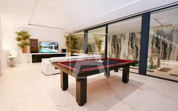 Property slide 18