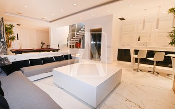Property slide 22