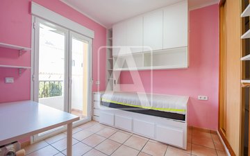 Property slide 20