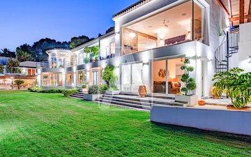 Property slide 21