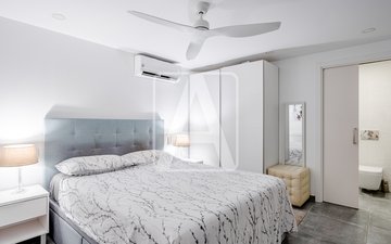 Property slide 25