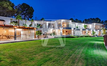 Property slide 44