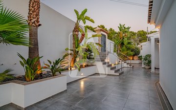 Property slide 50