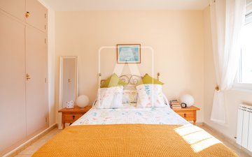 Property slide 22